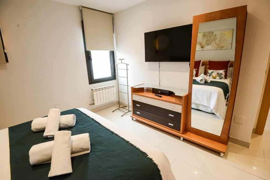Sientete Como En Casa En Apartamento Padre Isla Apartment เลออน ภายนอก รูปภาพ